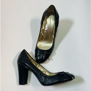 Tahari Libby Black Leather Pump